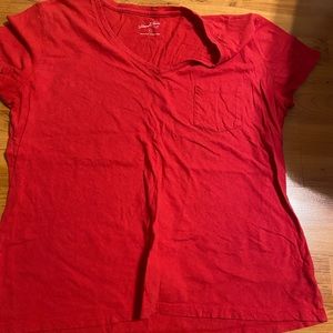 Universal thread red T-shirt with pocket